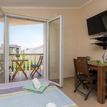 Bobeta Apartment *
